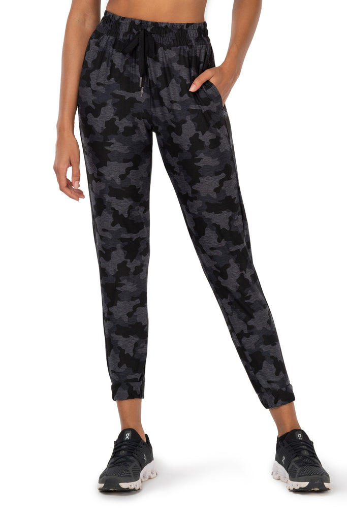 Day-To-Day Energize Camo Joggers